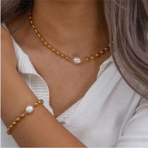 Elegant Gold and Natural Freshwater Pearl Rice Beaded Necklace
